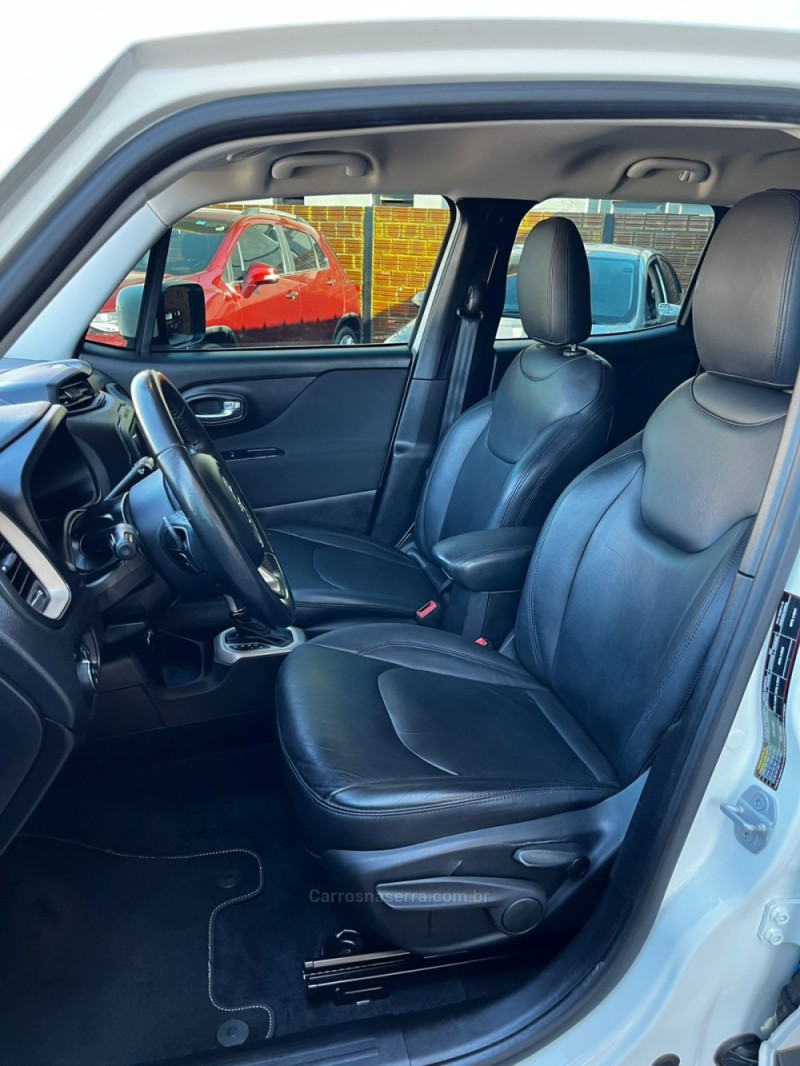 RENEGADE 1.8 16V FLEX LONGITUDE 4P AUTOMÁTICO - 2016 - LAJEADO