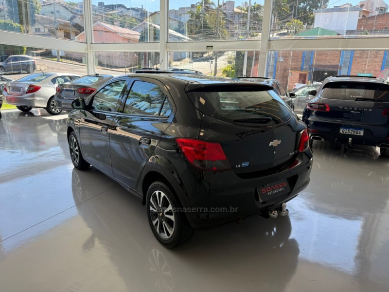 ONIX 1.4 MPFI LTZ 8V FLEX 4P MANUAL - 2016 - NOVO HAMBURGO