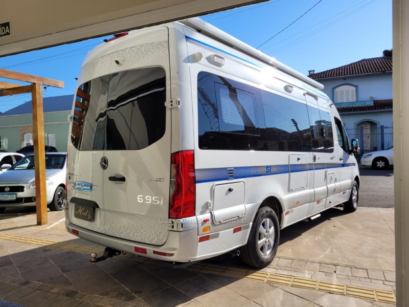 SPRINTER 2.0 FURGÃO 417 CDI EXTRA LONGO DIESEL 3P MANUAL - 2024 - CANELA