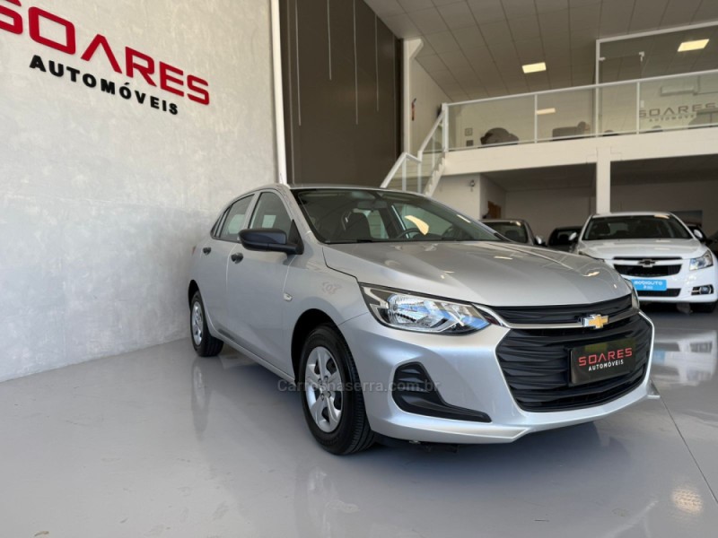 ONIX 1.0 LT 12V FLEX 4P MANUAL - 2023 - NOVO HAMBURGO