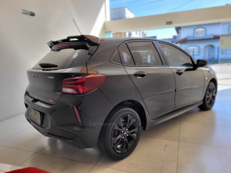 ONIX 1.0 HATCH RS 12V TURBO 4P AUTOMÁTICO - 2024 - CANELA