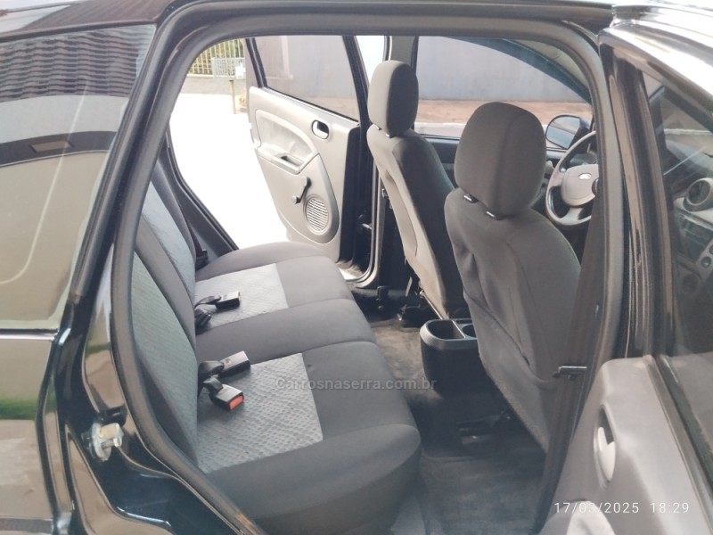 FIESTA 1.6 ROCAM SE 8V FLEX 4P MANUAL - 2014 - FARROUPILHA