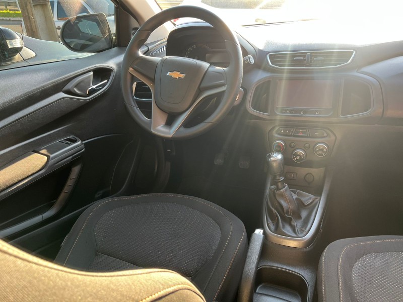 ONIX 1.4 MPFI LT 8V FLEX 4P MANUAL - 2014 - DOIS IRMãOS