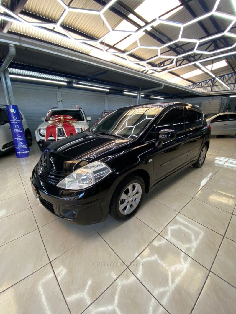 TIIDA 1.8 S 16V GASOLINA 4P MANUAL - 2011 - ESTâNCIA VELHA