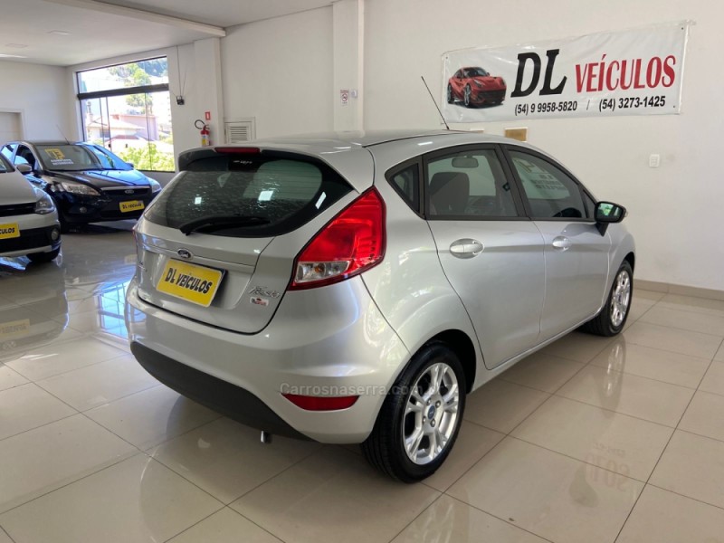FIESTA 1.6 SE HATCH 16V FLEX 4P AUTOMÁTICO - 2014 - NOVA BASSANO