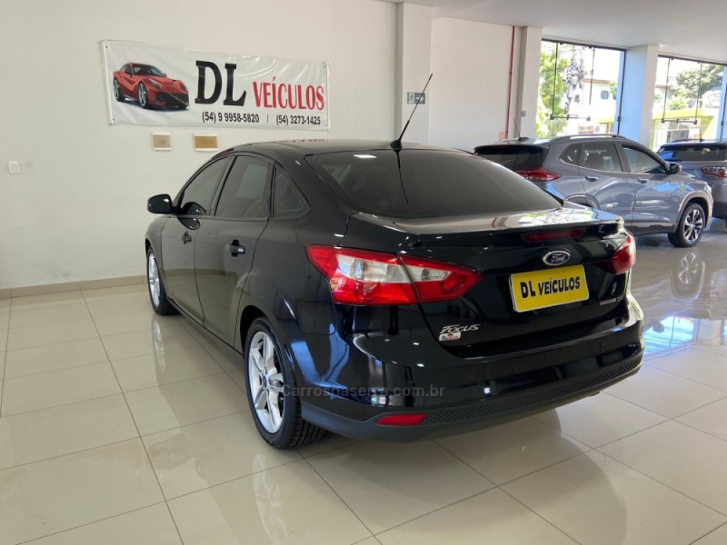 FOCUS 2.0 SE SEDAN 16V FLEX 4P AUTOMÁTICO - 2014 - NOVA BASSANO