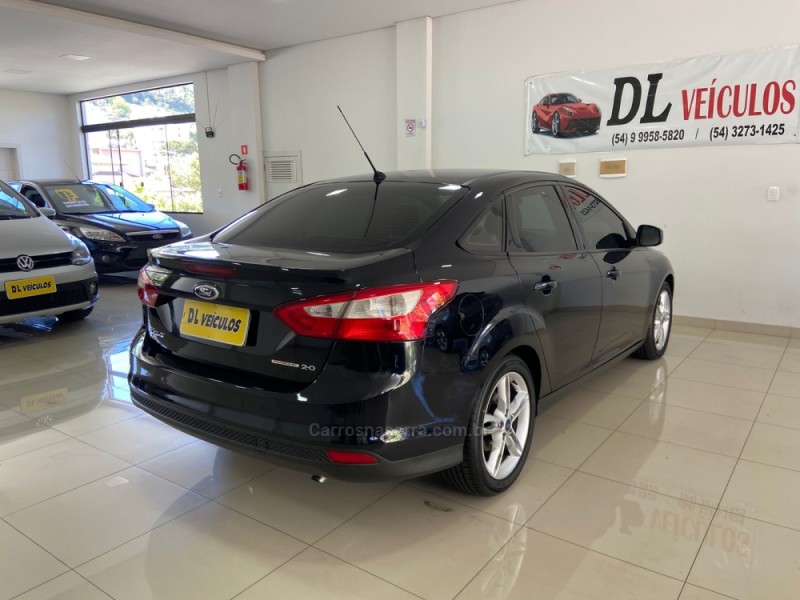 FOCUS 2.0 SE SEDAN 16V FLEX 4P AUTOMÁTICO - 2014 - NOVA BASSANO