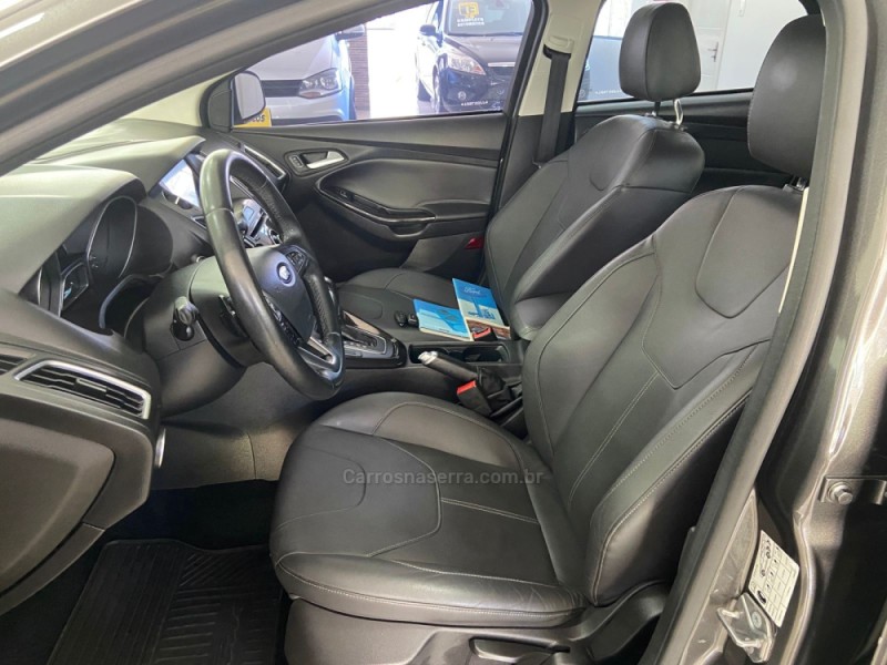 FOCUS 2.0 TITANIUM SEDAN 16V FLEX 4P AUTOMÁTICO - 2018 - NOVA BASSANO
