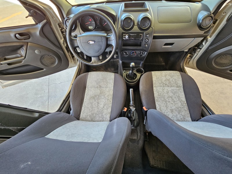 FIESTA 1.6 SE SEDAN 16V FLEX 4P MANUAL - 2008 - CAXIAS DO SUL