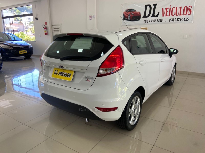 FIESTA 1.6 SE HATCH 16V FLEX 4P AUTOMÁTICO - 2014 - NOVA BASSANO