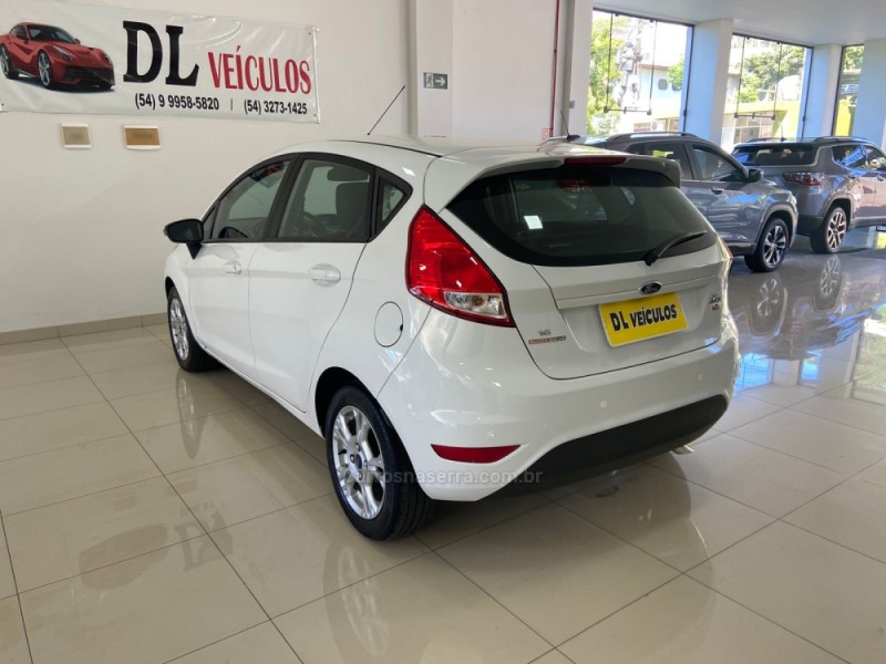 FIESTA 1.6 SE HATCH 16V FLEX 4P AUTOMÁTICO - 2014 - NOVA BASSANO