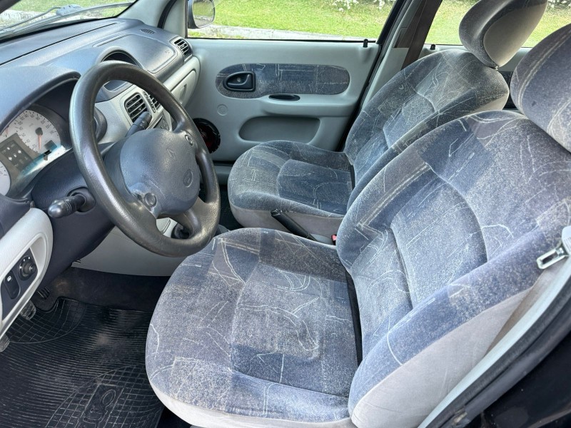 CLIO 1.0 PRIVILÉGE SEDAN 16V GASOLINA 4P MANUAL - 2005 - CANELA