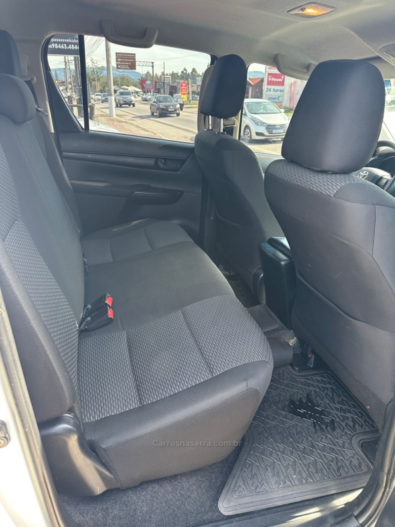 HILUX 2.8 4X4 CD 8V DIESEL 4P MANUAL - 2020 - CAXIAS DO SUL
