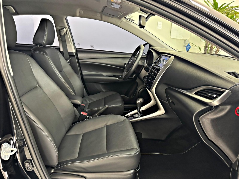 YARIS 1.5 XS SEDAN 16V FLEX 4P AUTOMÁTICO - 2022 - CAXIAS DO SUL