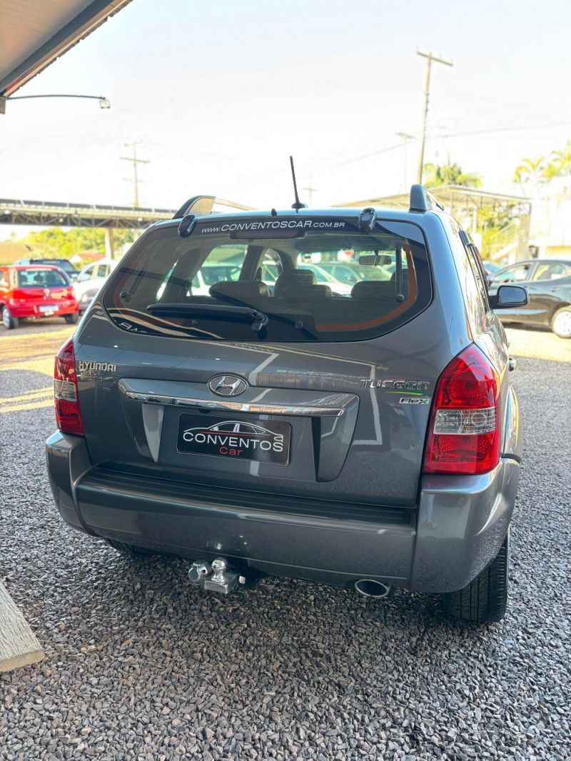 TUCSON 2.0 MPFI GLS 16V 143CV 2WD FLEX 4P AUTOMÁTICO - 2016 - LAJEADO