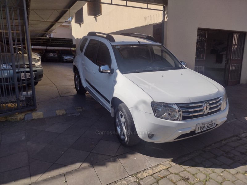 DUSTER 2.0 DYNAMIQUE 4X2 16V FLEX 4P AUTOMÁTICO