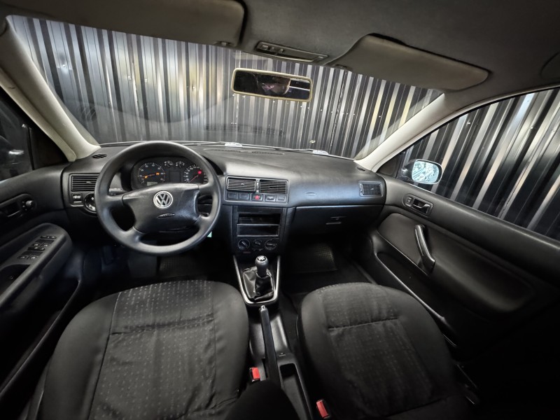 GOLF 1.6 MI 8V GASOLINA 4P MANUAL - 2001 - CAXIAS DO SUL