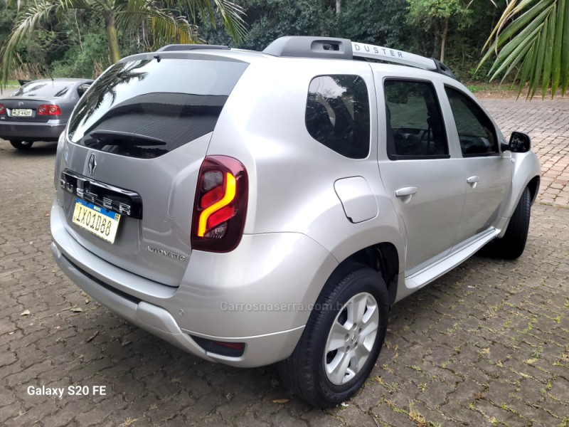 DUSTER 2.0 DYNAMIQUE 4X2 16V FLEX 4P AUTOMÁTICO - 2017 - NOVA PRATA
