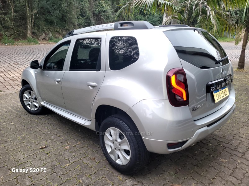 DUSTER 2.0 DYNAMIQUE 4X2 16V FLEX 4P AUTOMÁTICO - 2017 - NOVA PRATA