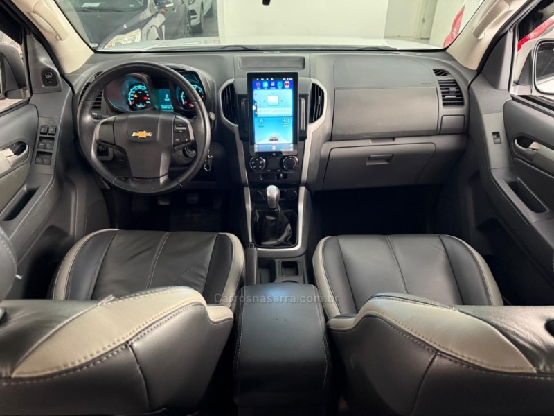 S10 2.4 MPFI ADVANTAGE 4X2 CD 8V GASOLINA 4P MANUAL - 2016 - NOVO HAMBURGO