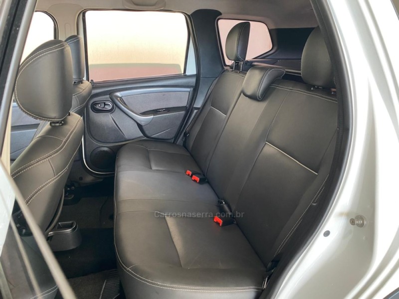 DUSTER 2.0 DYNAMIQUE 4X2 16V FLEX 4P MANUAL - 2014 - LAJEADO