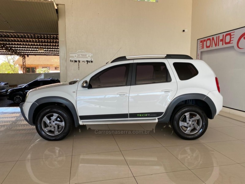 DUSTER 2.0 DYNAMIQUE 4X2 16V FLEX 4P MANUAL - 2014 - LAJEADO