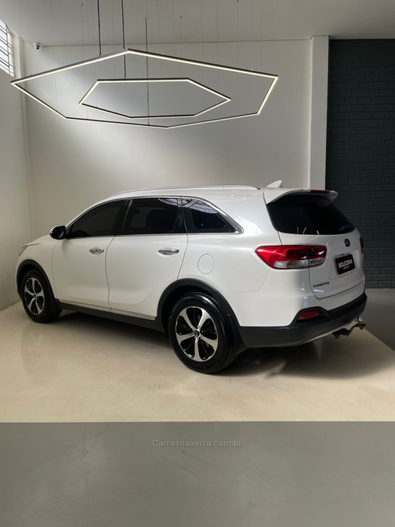 SORENTO 3.3 EX V6 24V GASOLINA 4P 7 LUGARES AUTOMATICO - 2016 - NOVO HAMBURGO