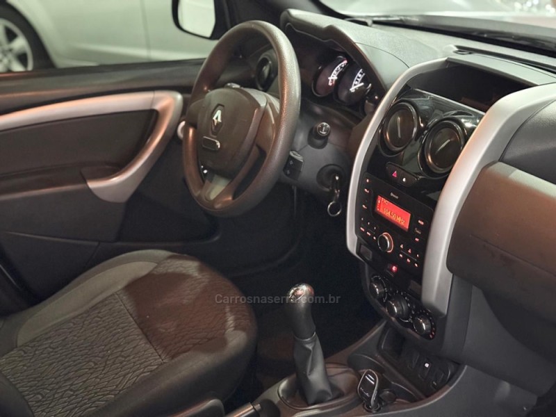OROCH 1.6 16V EXPRESSION FLEX 4P MANUAL - 2022 - ESTâNCIA VELHA