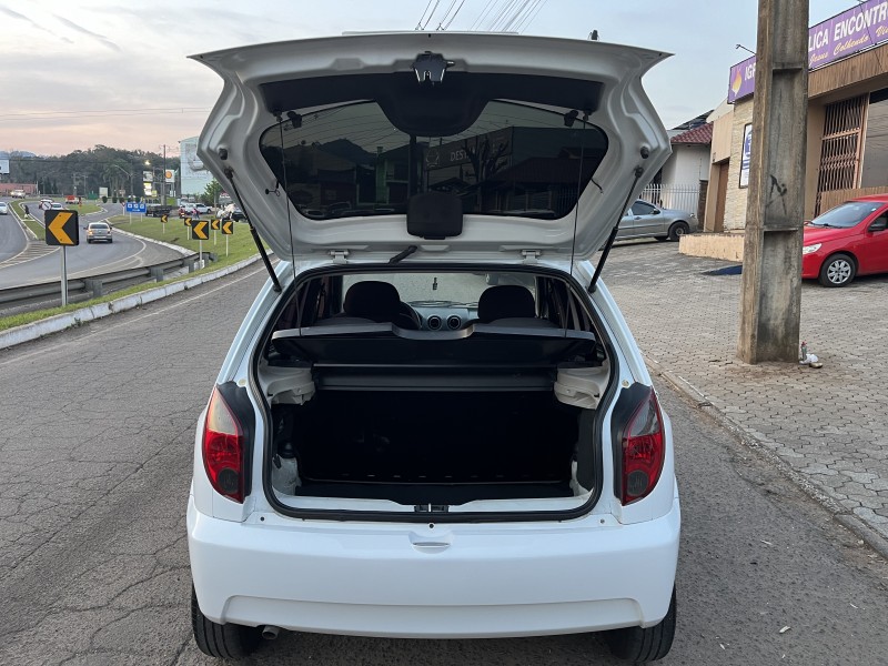 CELTA 1.0 MPFI LT 8V FLEX 4P MANUAL - 2014 - DOIS IRMãOS