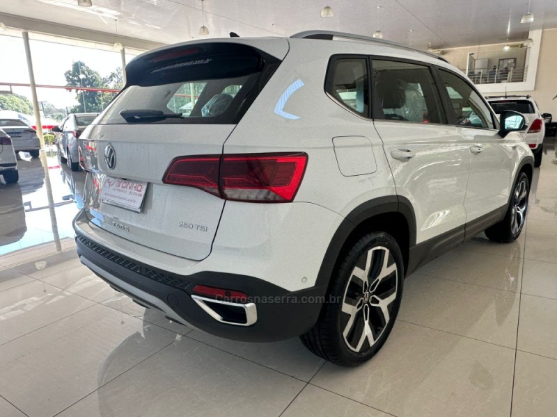TAOS 1.4 16V HIGHLINE TSI FLEX 4P AUTOMÁTICO - 2025 - LAJEADO
