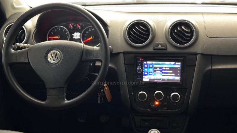 VOYAGE 1.6 MI TREND 8V FLEX 4P MANUAL - 2009 - ESTâNCIA VELHA