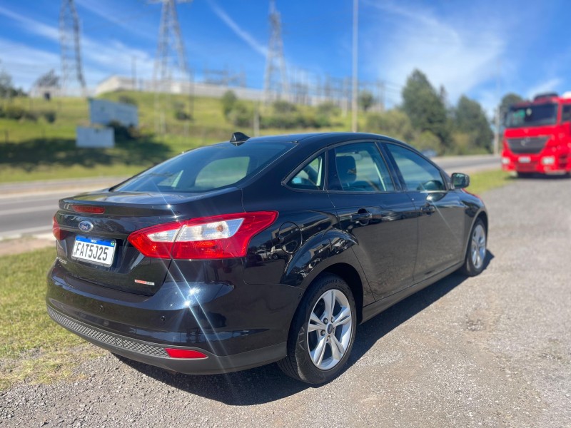 FOCUS 1.6 S SEDAN 16V FLEX 4P AUTOMÁTICO - 2014 - FARROUPILHA