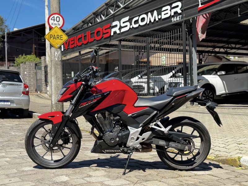 CB 300F TWISTER CBS
