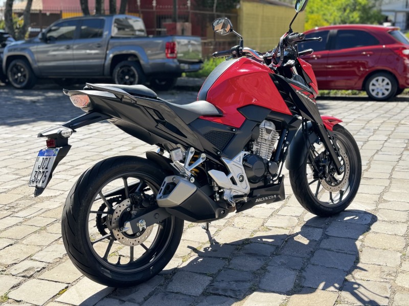 CB 300F TWISTER CBS - 2023 - CAXIAS DO SUL