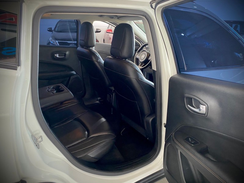 COMPASS 2.0 16V FLEX LONGITUDE AUTOMÁTICO - 2018 - LAJEADO