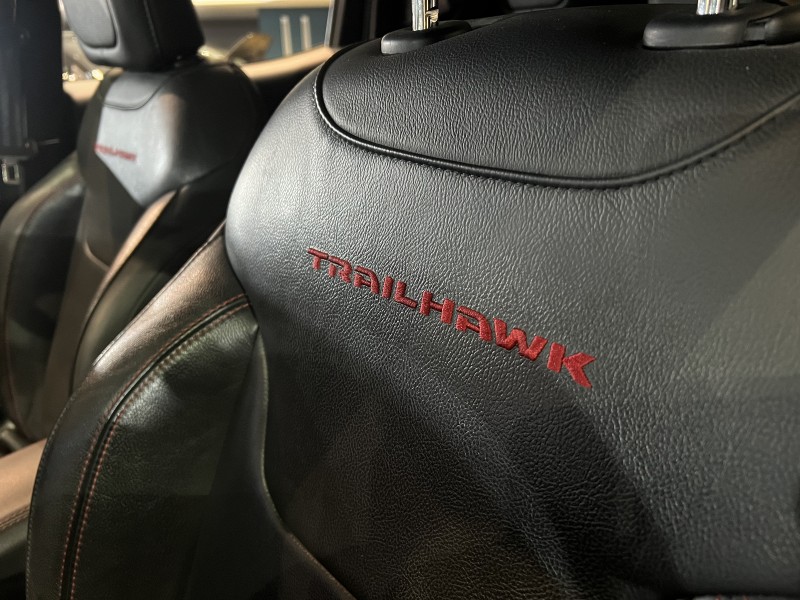 RENEGADE 2.0 16V TURBO DIESEL TRAILHAWK 4P 4X4 AUTOMÁTICO - 2020 - FARROUPILHA