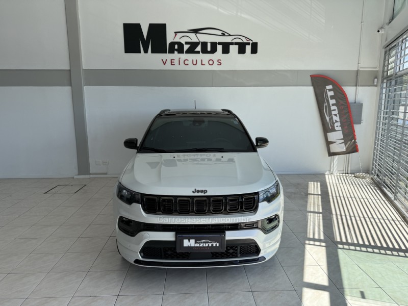 COMPASS 2.0 HURRICANE BLACKHAWK 4X4 TURBO GASOLINA 4P AUTOMÁTICO - 2025 - BENTO GONçALVES