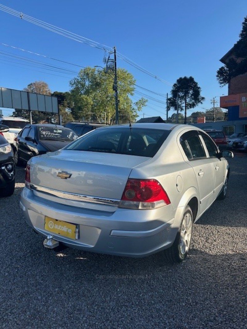 VECTRA  - 2010 - CANELA