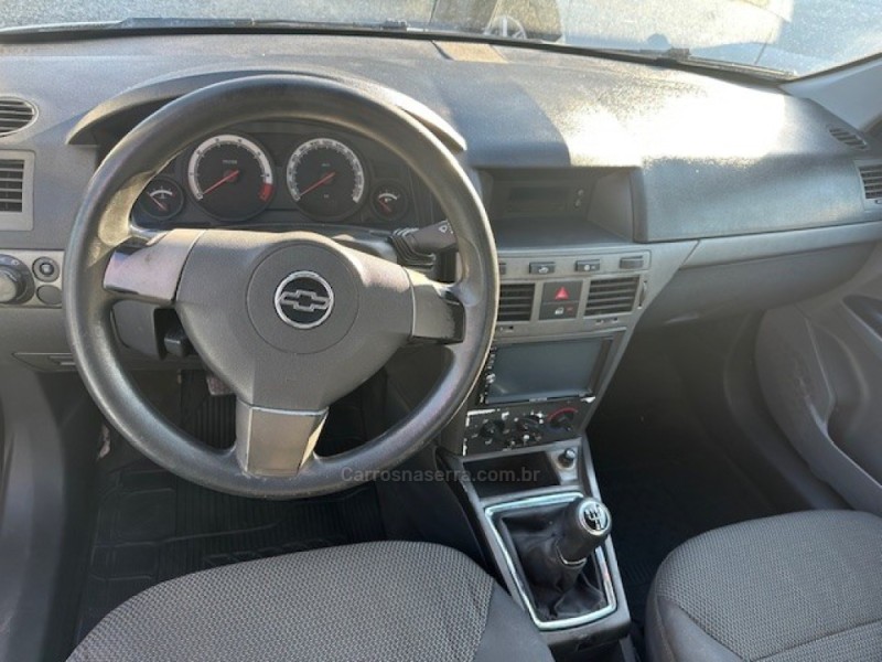 VECTRA  - 2010 - CANELA