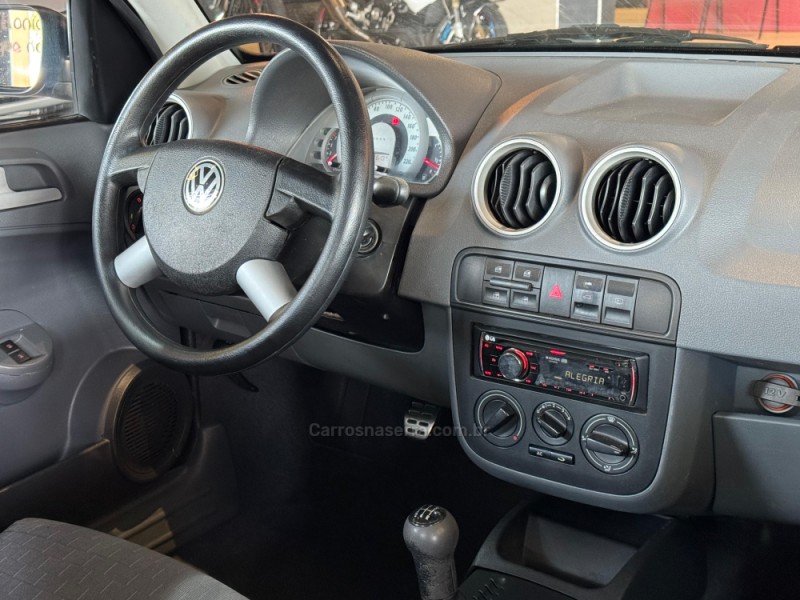 PARATI 1.6 MI TRACK & FIELD 8V FLEX 4P MANUAL G.IV - 2007 - DOIS IRMãOS