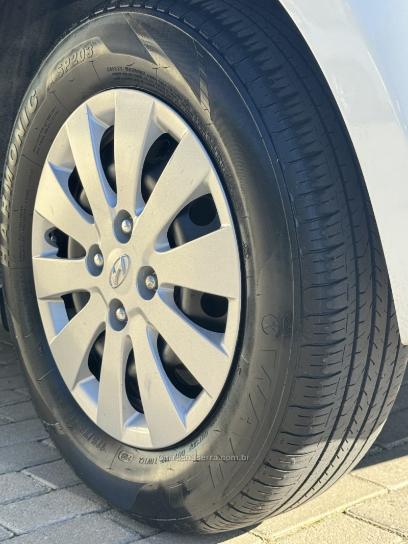 HB20 1.0 COMFORT PLUS 12V FLEX 4P MANUAL - 2015 - ENCANTADO
