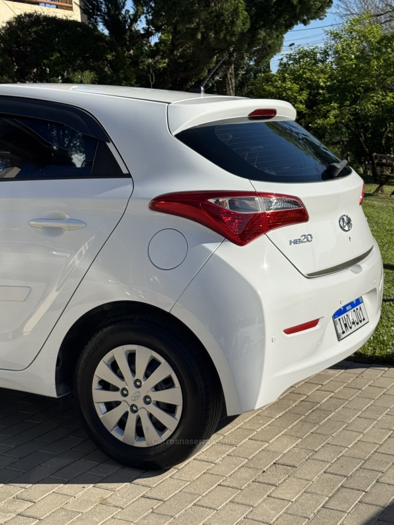 HB20 1.0 COMFORT PLUS 12V FLEX 4P MANUAL - 2015 - ENCANTADO