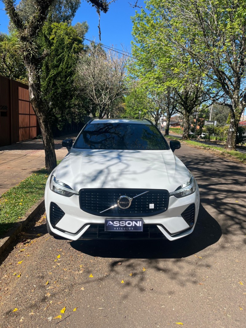 XC60 2.0 T8 POLESTAR ENGINEERED HÍBRIDO 4P AUTOMÁTICO - 2024 - ERECHIM