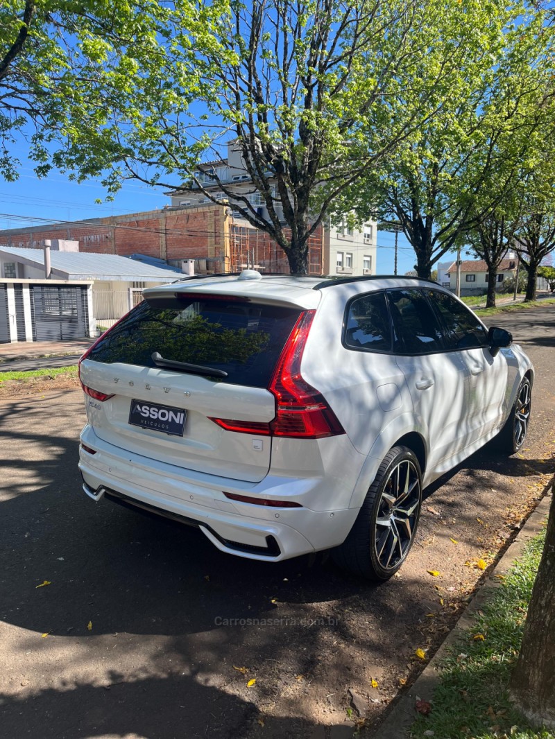 XC60 2.0 T8 POLESTAR ENGINEERED HÍBRIDO 4P AUTOMÁTICO - 2024 - ERECHIM