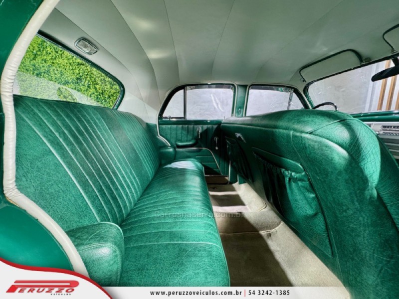 KINGSWAY SEDAN 6 CILINDROS 12V GASOLINA 4P MANUAL - 1951 - NOVA PRATA