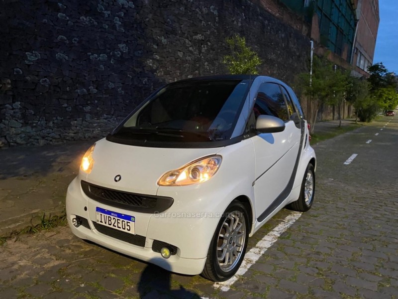 FORTWO 1.0 COUPÉ 3 CILINDROS 12V GASOLINA 2P AUTOMÁTICO - 2012 - CAXIAS DO SUL