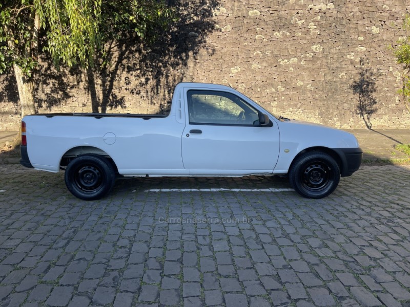 COURIER 1.6 L 8V FLEX MANUAL - 2002 - CAXIAS DO SUL