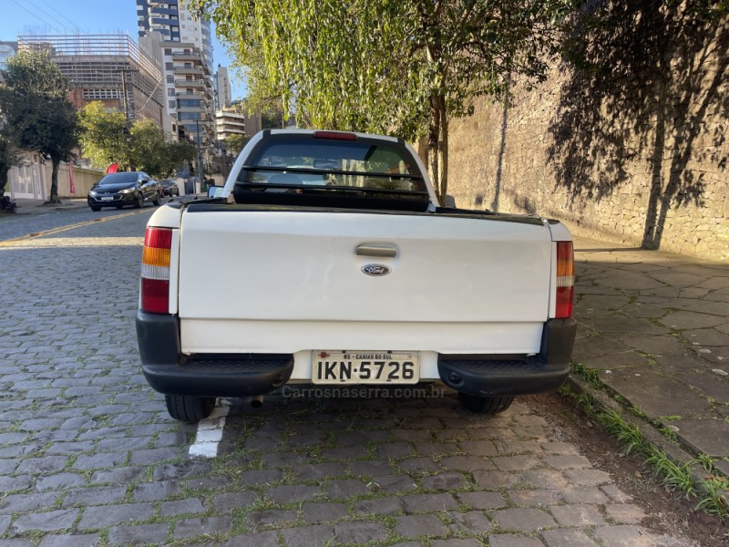 COURIER 1.6 L 8V FLEX MANUAL - 2002 - CAXIAS DO SUL