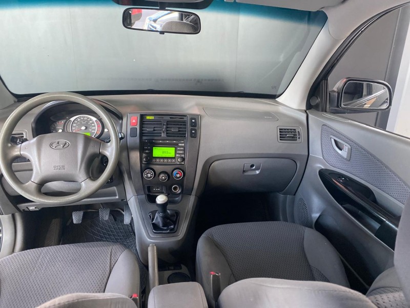 TUCSON 2.0 MPFI GL 16V 142CV 2WD GASOLINA 4P MANUAL - 2012 - CARLOS BARBOSA