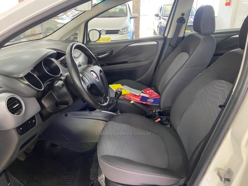 PUNTO 1.4 ATTRACTIVE ITALIA 8V FLEX 4P MANUAL - 2016 - NOVA BASSANO